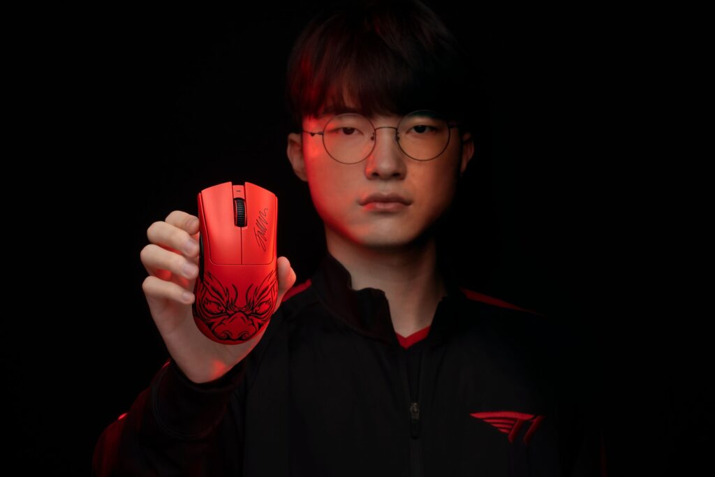 Razer DeathAdder V3 Pro Faker Edition