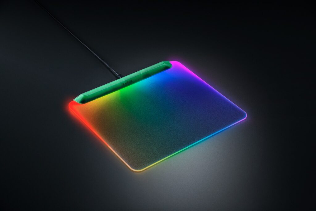 Razer Firefly V2 Pro – Phantom Green Edition