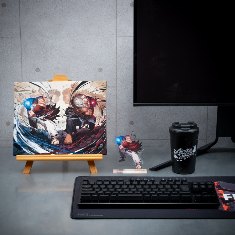 キャンバスアートやアクリルスタンドなど
デスク周りでもアートを楽しめる